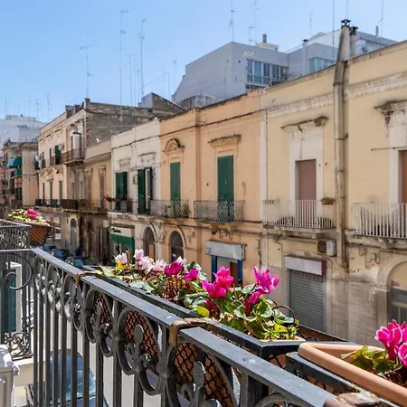 Hidalgo De Menezes *