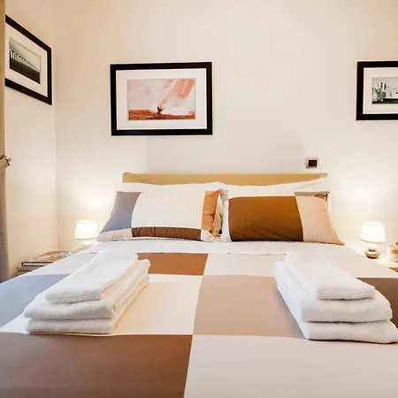 Hidalgo De Menezes Apartament