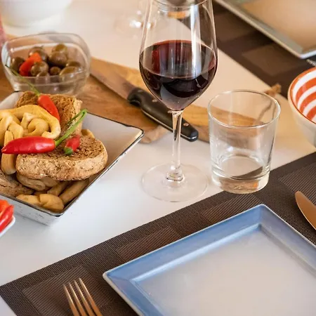 Hidalgo De Menezes *