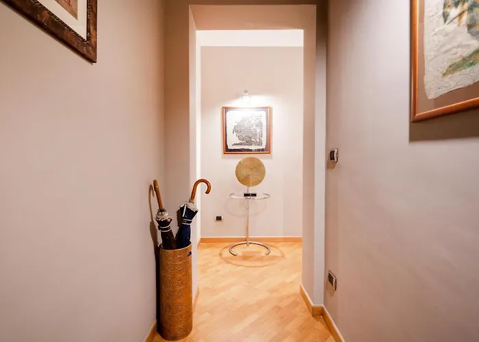 Hidalgo De Menezes Apartament *